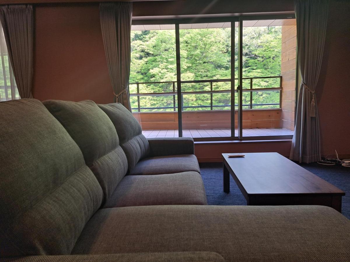 Shiobara Onsen Ryokan Kamiaizuya Насу-Сіобара Екстер'єр фото