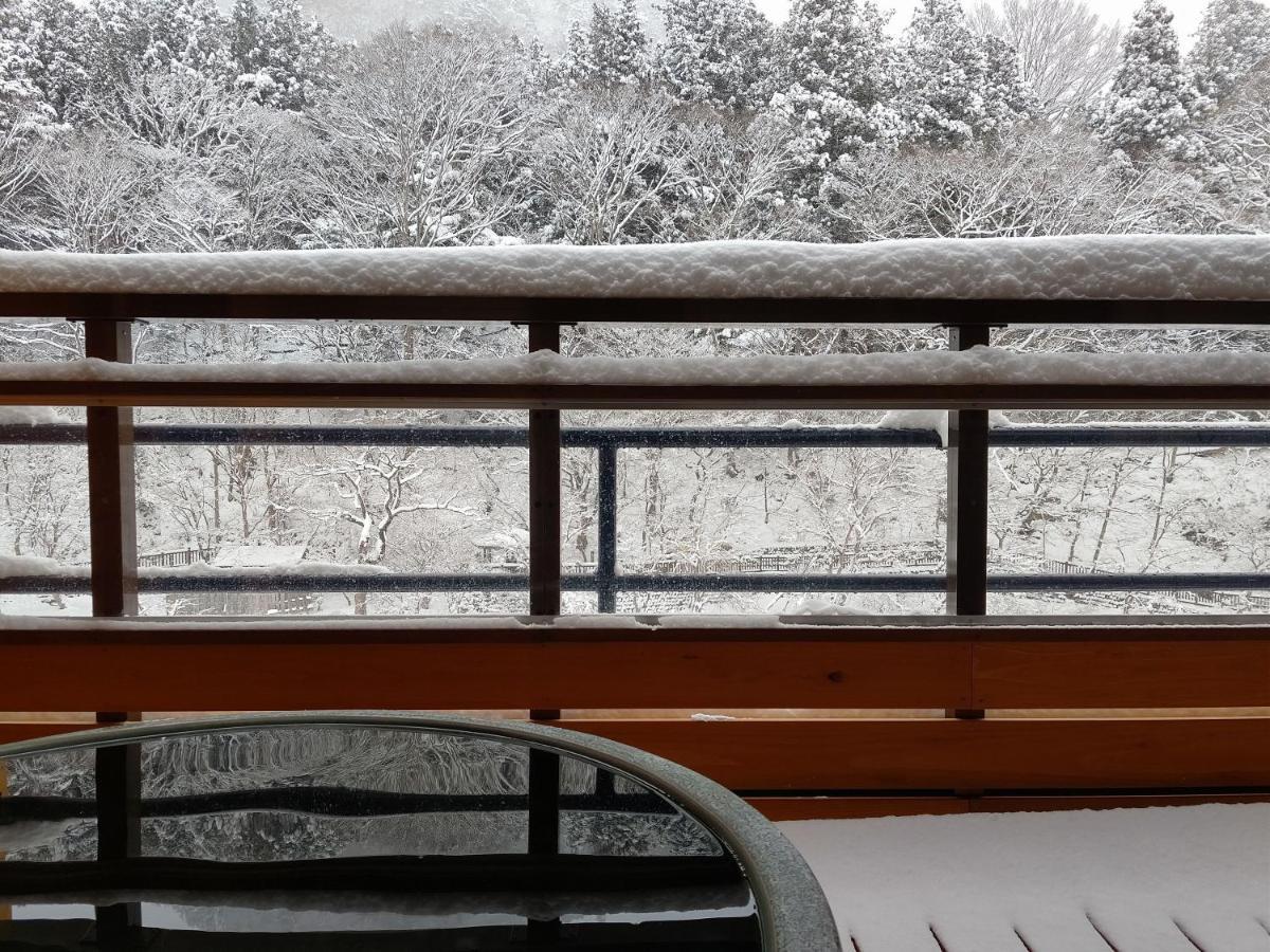Shiobara Onsen Ryokan Kamiaizuya Насу-Сіобара Екстер'єр фото
