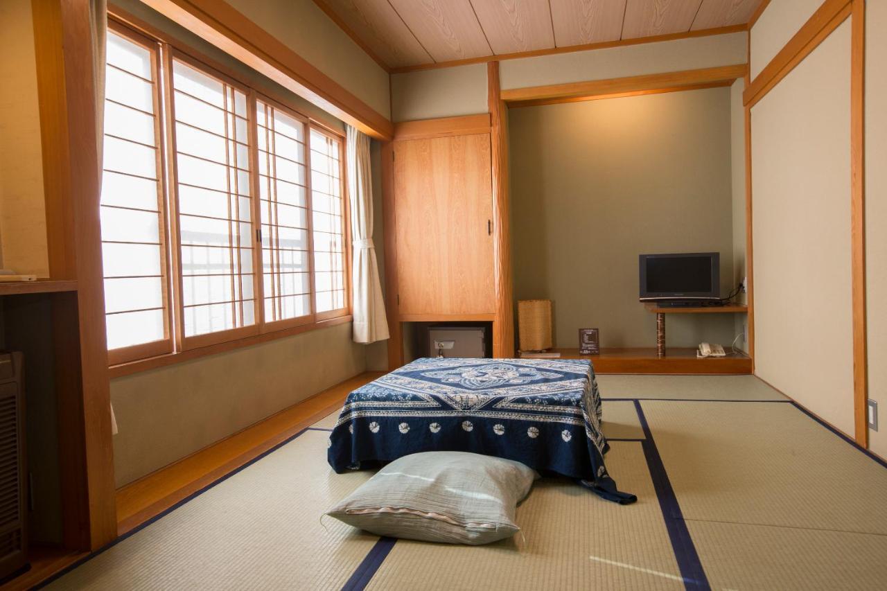 Shiobara Onsen Ryokan Kamiaizuya Насу-Сіобара Екстер'єр фото